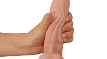 LVTOY00290_4-sliding-skin-dildo-lovetoy-1