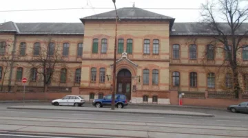 Szent_Margit_korhaz._-_Budapest_focuspointscale_w702_fx0_fy0