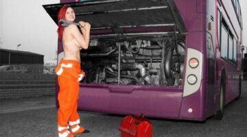 Topless-calendar-706596