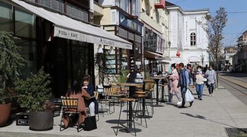 belvaros_terasz_vendeglato_210427_ja_1