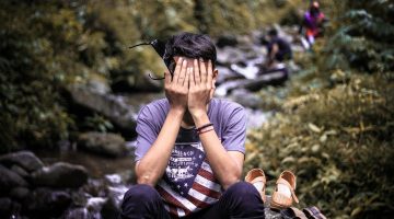 close-eyes-1879094_1280