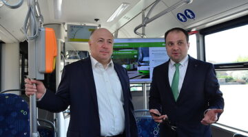 cng_busz_free_wifi_170331_vcs_04