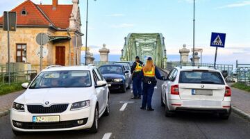 eae24e071e1541abb1cdeaef302d21ed