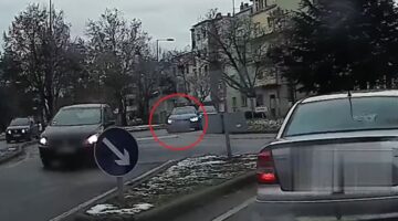 ef4334f3d83b41a594daf050299cdd46