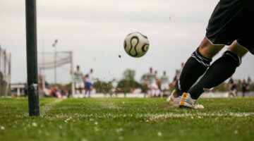 football-1678992_1280