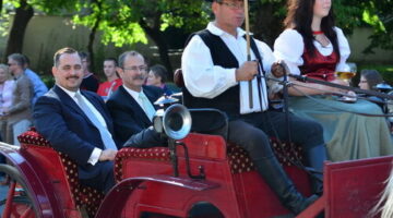 images_dr-mengyi-roland-es-demeter-ervin_20121006181211_77_copy