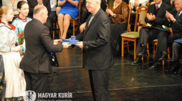 img1 (1)