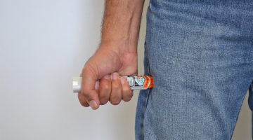 How to use an EpiPen