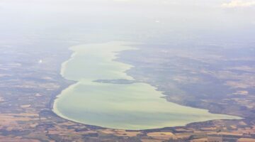 azt hiszed korai tervezd a hosszuhetvegeid borral balatonnal