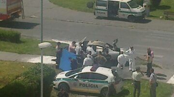 n9uYXjrQdX6genJudzAXg Policajti na mieste inu V centre iaru