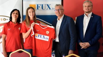 Roplabda sajtotajekoztato friss sajtotajekoztato dvtk fux1120