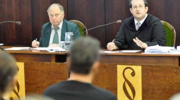 feszekrakos targyalas04 st