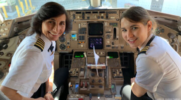 5213586 032319 cc mother daughter pilot img