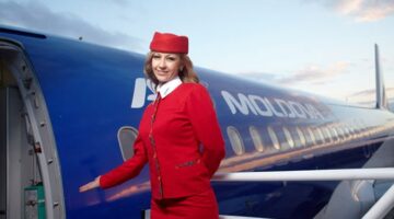b0f58d8ba8626303a3cc091de9dd1a25 low cost stewardess copy
