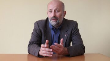 szunyoghlaszlo