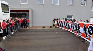 AszurkoloktamogatasamellettindultutnakaDVTK friss indulas szekesfehervar 1120