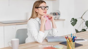 lany iroasztal tintapatron freepik