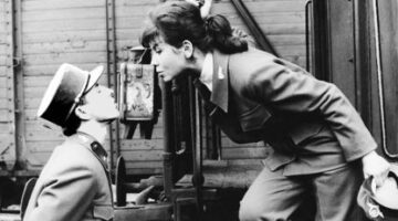 lobbi_a_tomegkozlekedesert-416x324