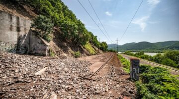 pentek2-nagymaros-vonatkozlekedes-aug-220610