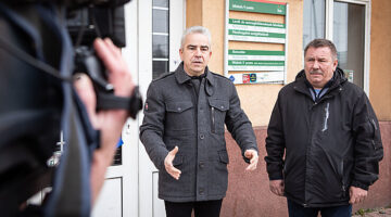 posta_bezarasok_matrica_ujgyori_foter_221114_hcs-7