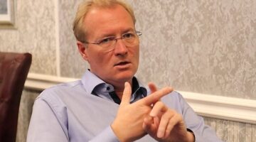 revesz_janos_200210ml_2 (1)