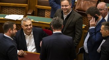 szerda-hangulat-szavazas-parlament-221123