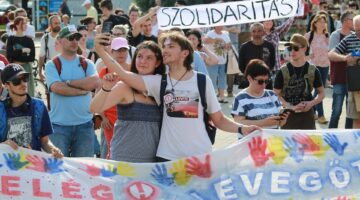 tuntetes_a_statusztorveny_bevezetese_ellen_230602_ja-23