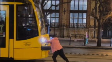 villamos-tol-fb-vid-resized-640