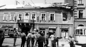 xImage00014-scaled.jpg.pagespeed.ic.dH8HZtSagk